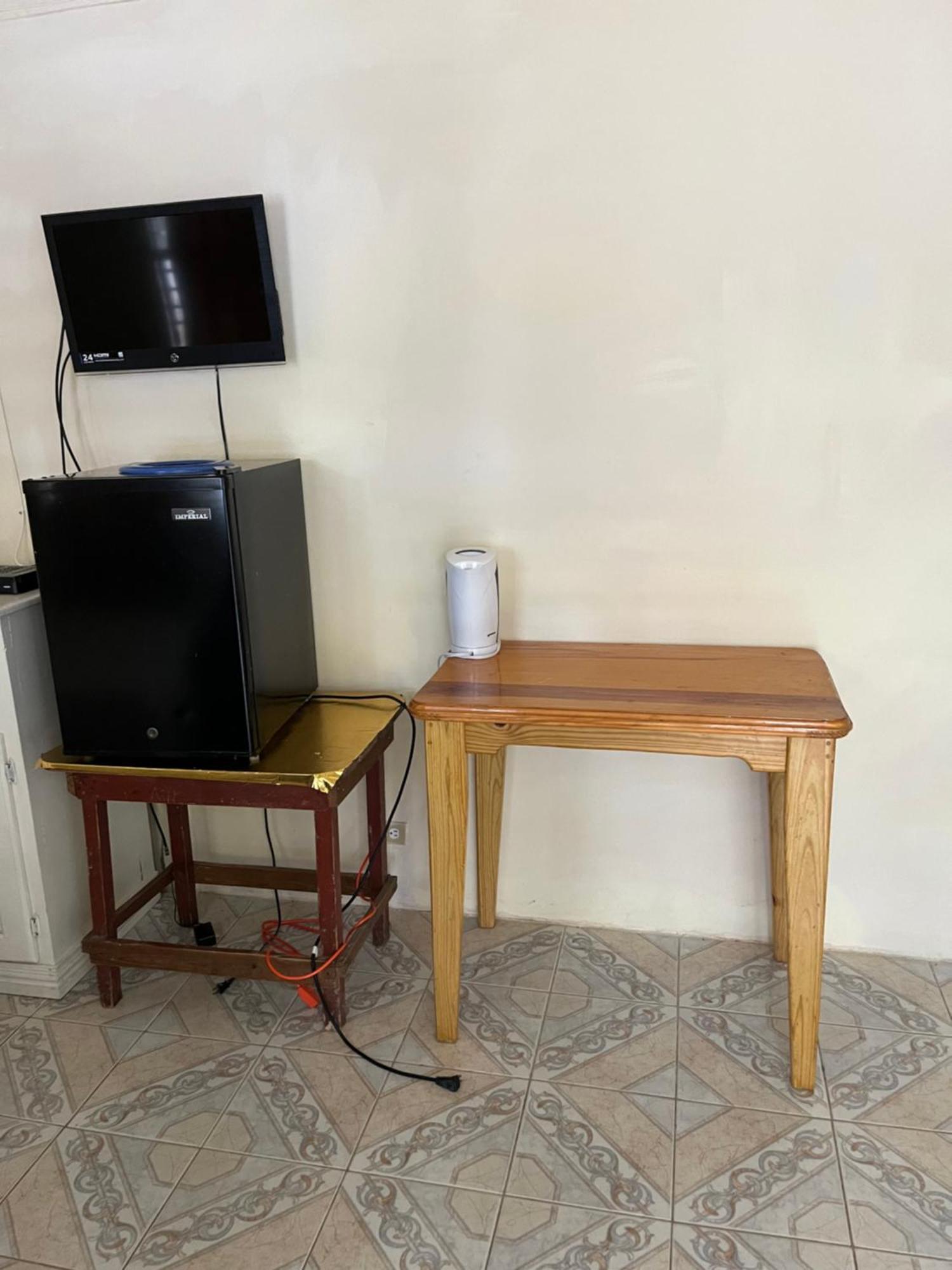 Andre'S Guest House Negril Extérieur photo
